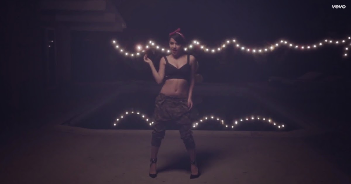 Becky G Shower 365 Days With Music