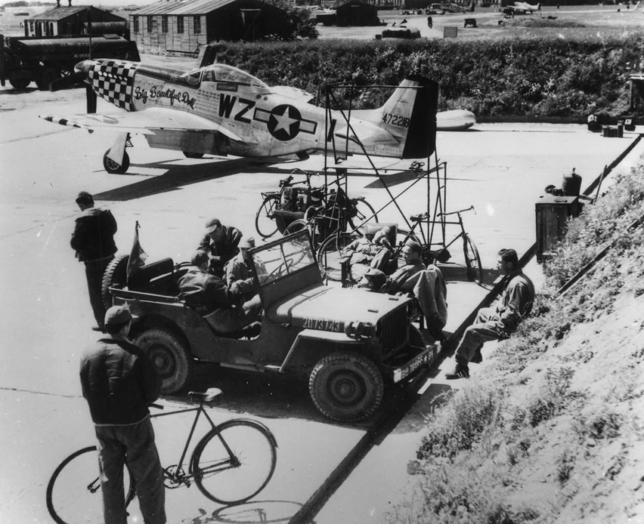 US, P51D20NA, 4472218, Big Beautiful Doll, Lt. Col. John D. Landers