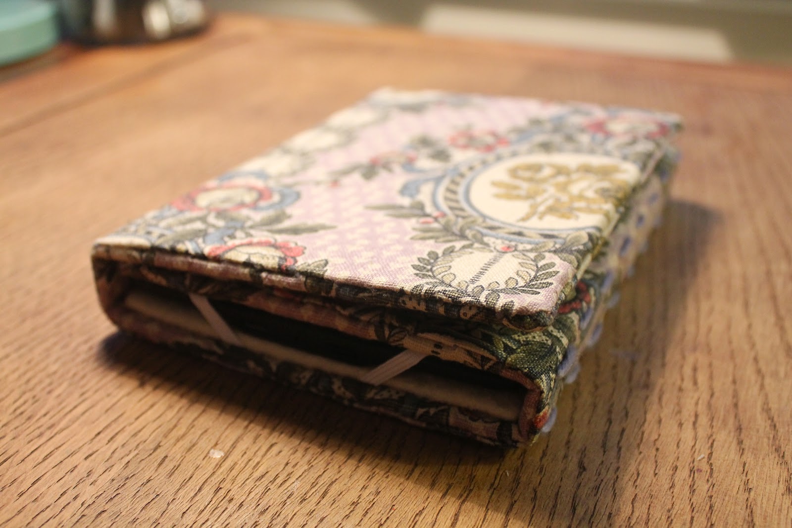 DIY Tutorial Kindle Case and Stand