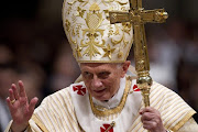 Su Santidad el Papa, Benedicto XVI, en un gesto insólito, ha anunciado esta . el papa benedicto xvi celebran 