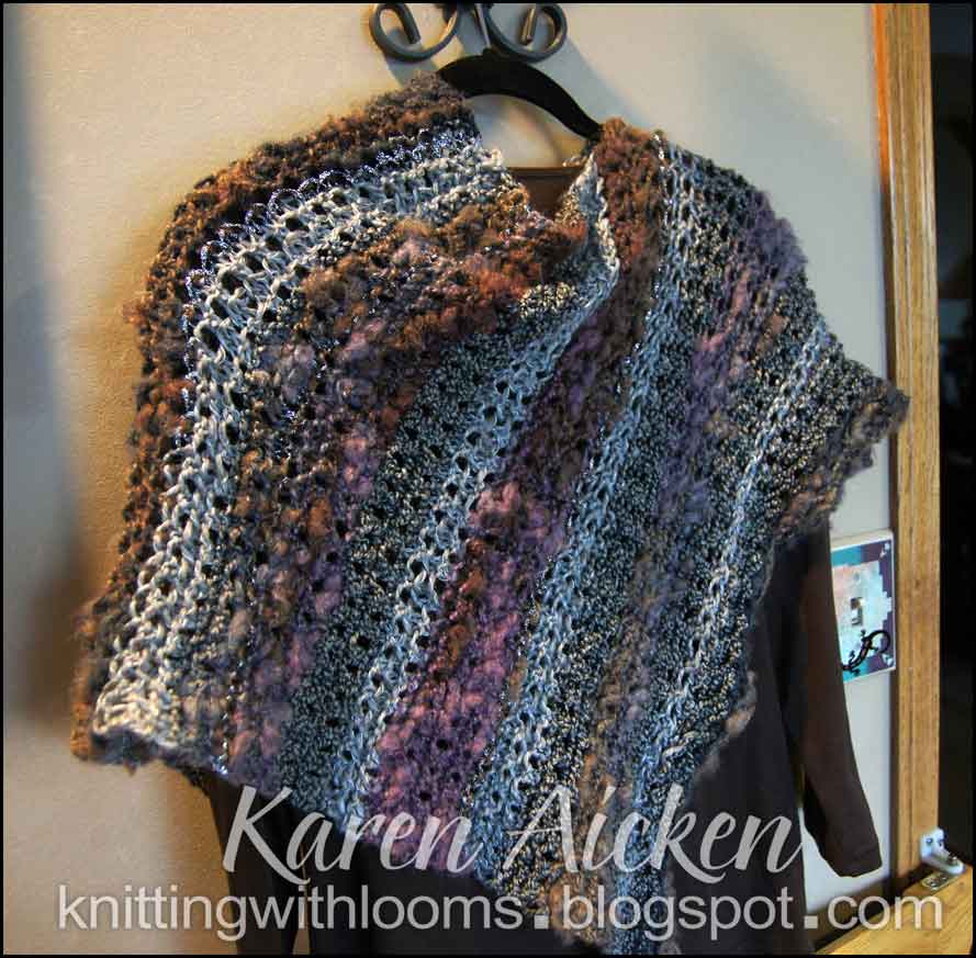 Knitting With Looms: Fancy Short Poncho Finished
