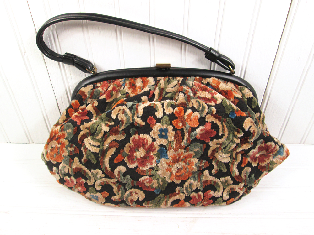 Vintage Goodness 1.0 New Goodness on eBay Vintage Purses!