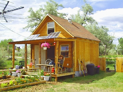 http://www.simplesolarhomesteading.com/