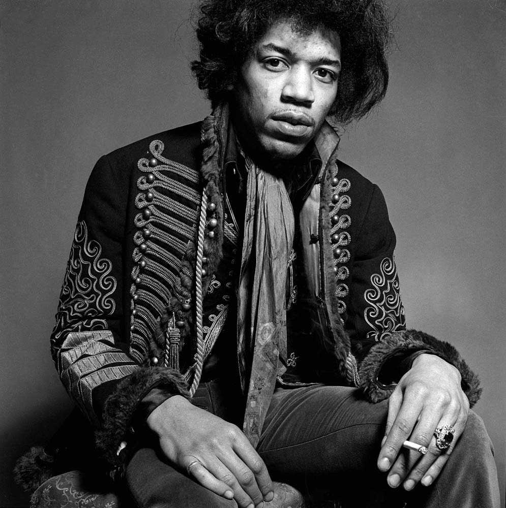 http://2.bp.blogspot.com/-UBVwplTc8Vw/ULUCy5USKsI/AAAAAAAACLw/quc3vewPhw0/s1600/Elvis-Presley-Jimi-Hendrix-e-Jim-Morrison-devem-ganhar-hologramas.jpg