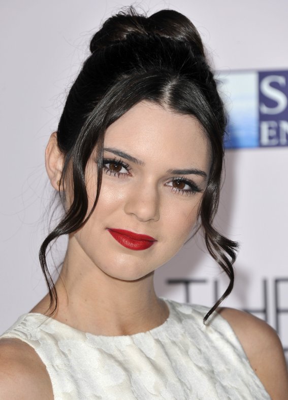 Post 4 Fashion: Kendall Jenner: Updo Hairstyle For Prom 2012