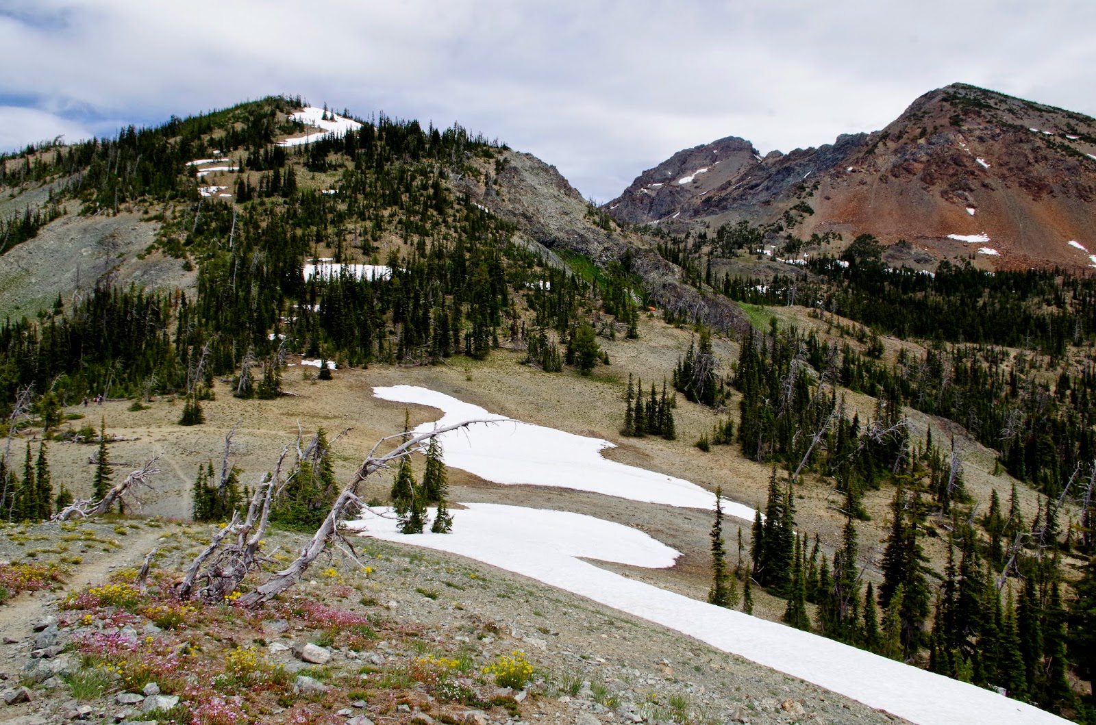 Pacific Northwest Seasons Hiking Esmeralda Basin In Celebration of