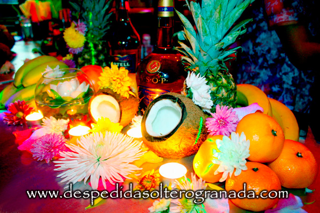 Decoracion Hawaiana Para Mesas ~ Fiesta hawaiana Juegos y ambiente festivo para tu despedida de Decoracion Hawaiana Para Mesas ~ Fiesta hawaiana Juegos y ambiente festivo para tu despedida de