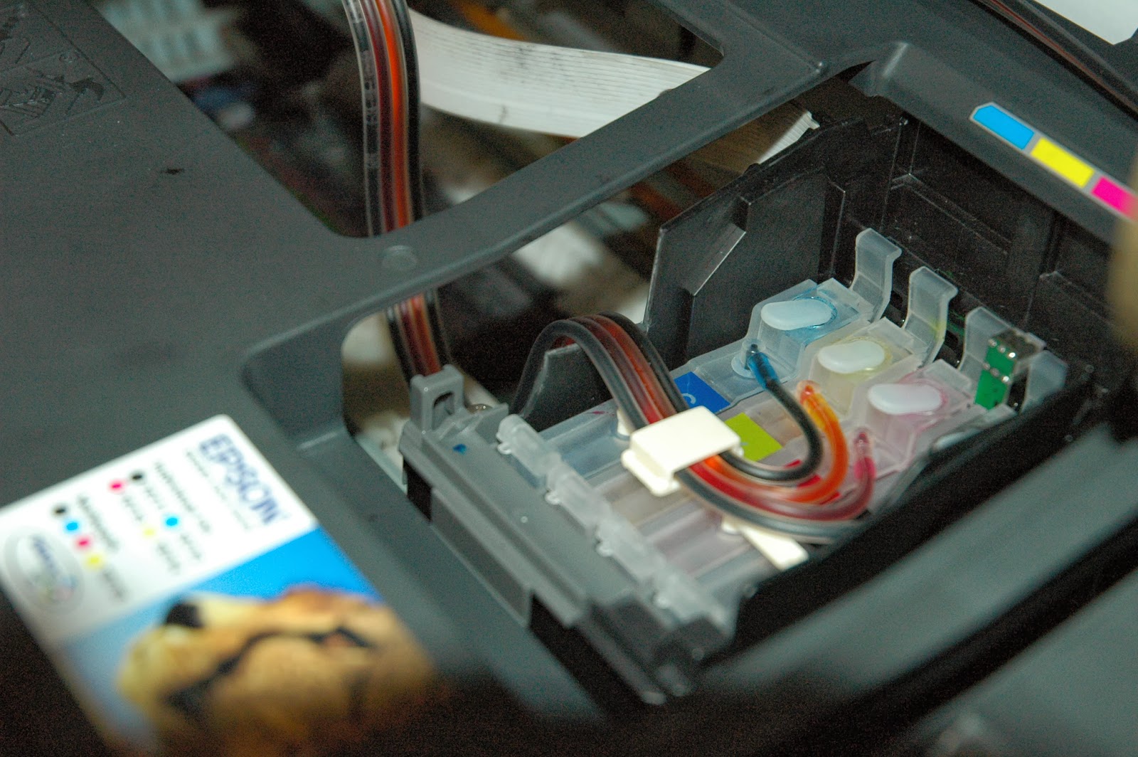 Which type of ink put on printers using continuous system en.Rellenado