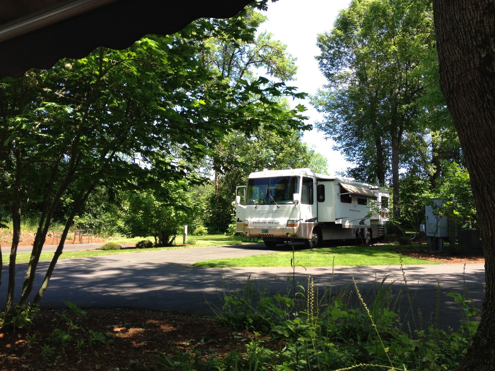 BB, Henri and Me Deerwood RV Park, Eugene, OR