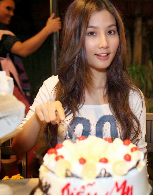 Actress Photos- Wallpapers: Vietnamese Diem My Defloration Sex