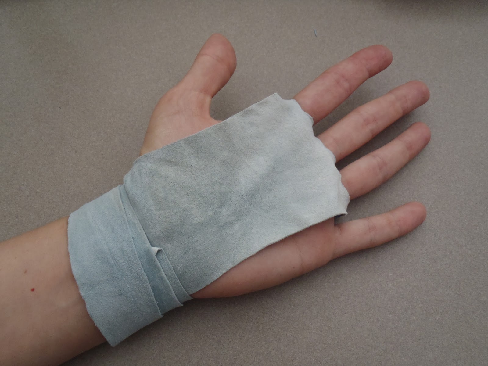 Brown Cat Bakery Trapeze Grips and Wrist Wraps