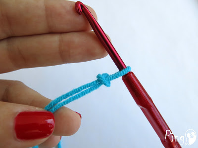 Slip Knot - step by step instruction by Pingo - The Pink Penguin