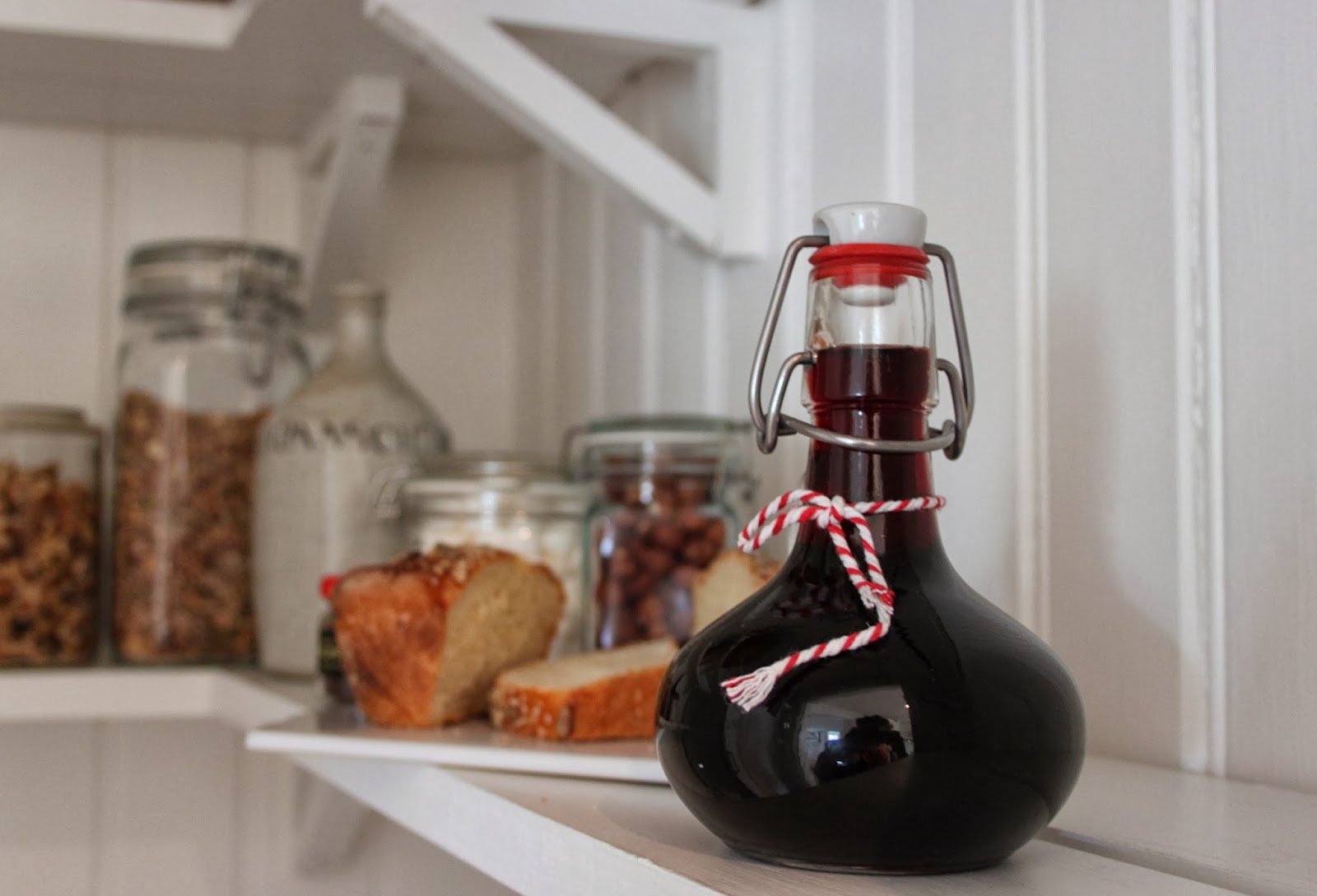 Add: design / anna stenberg / lantligt på svanängen: skafferi och ...