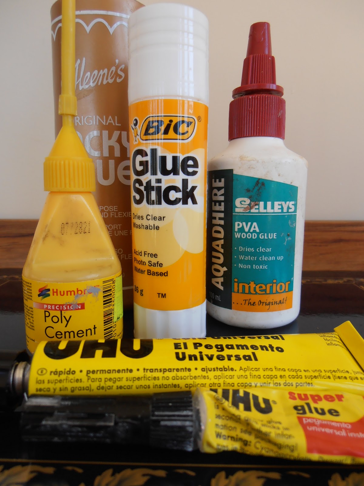 dolls houses and minis Which Glue Shall I Use?