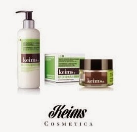 La máscara de la caída de los cabello con la cuajada