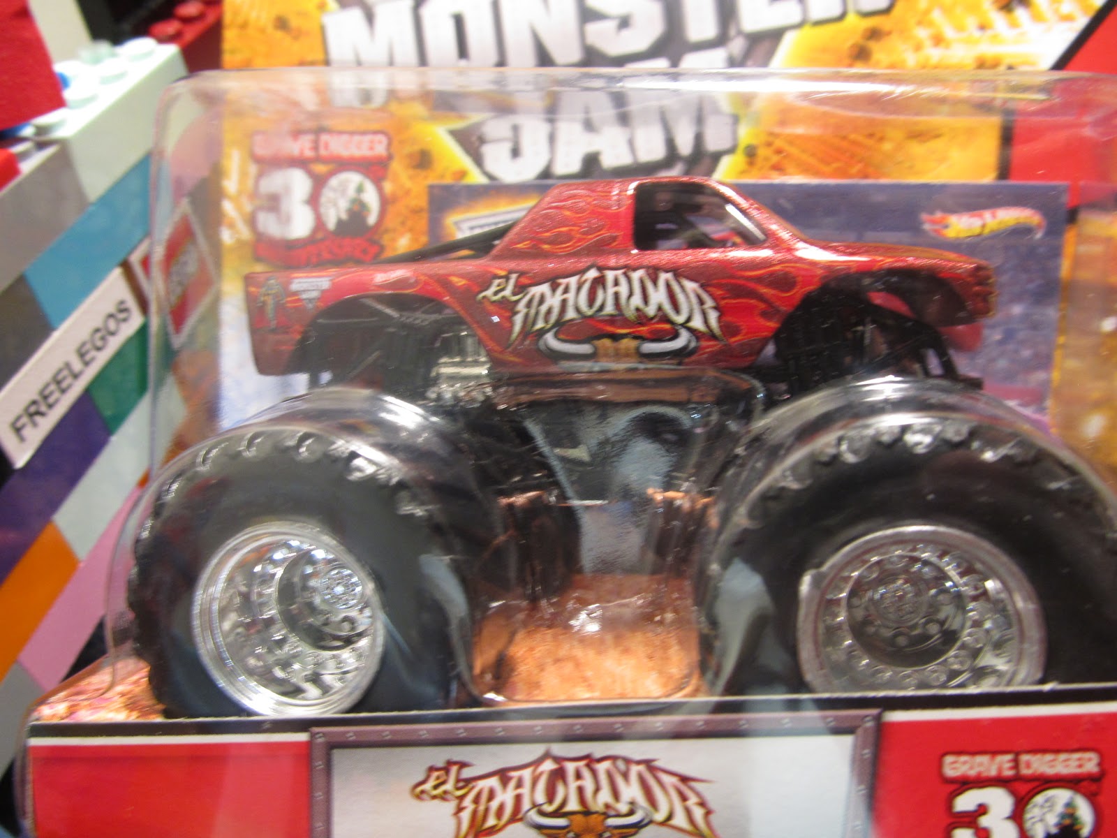 Wheels Monster Jam EL MATADOR diecast truck w/ trading card big wheels