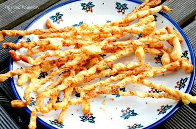 salty parmesan sticks pastry recipe easy figsandrosemary.blogspot.com