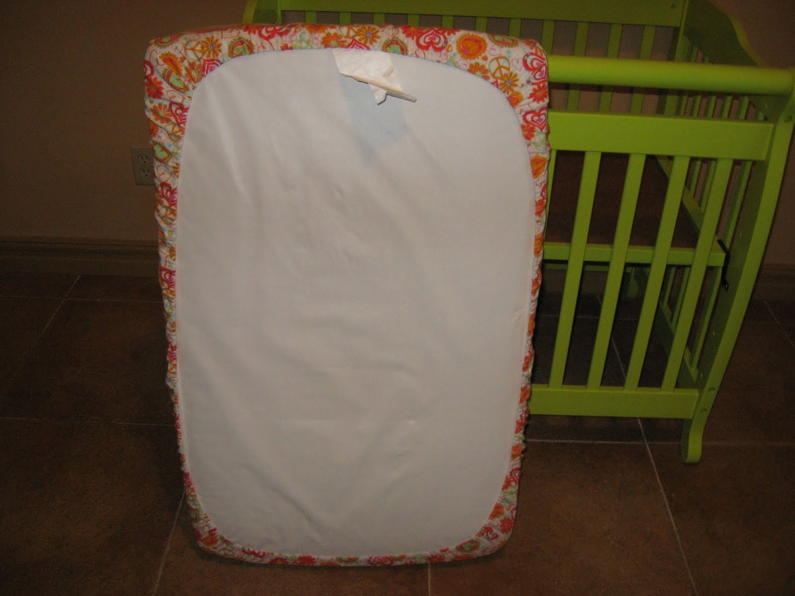 My life, in snippets Mini Crib Sheet Tutorial