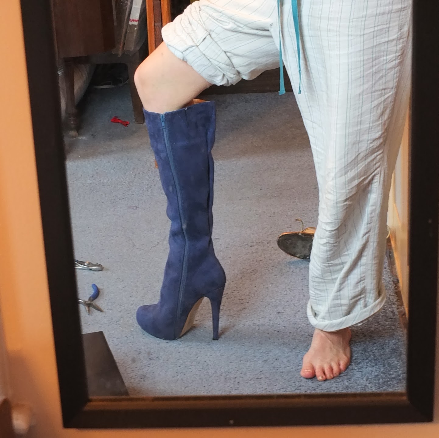 The Unfashionista How to make boot shafts smaller