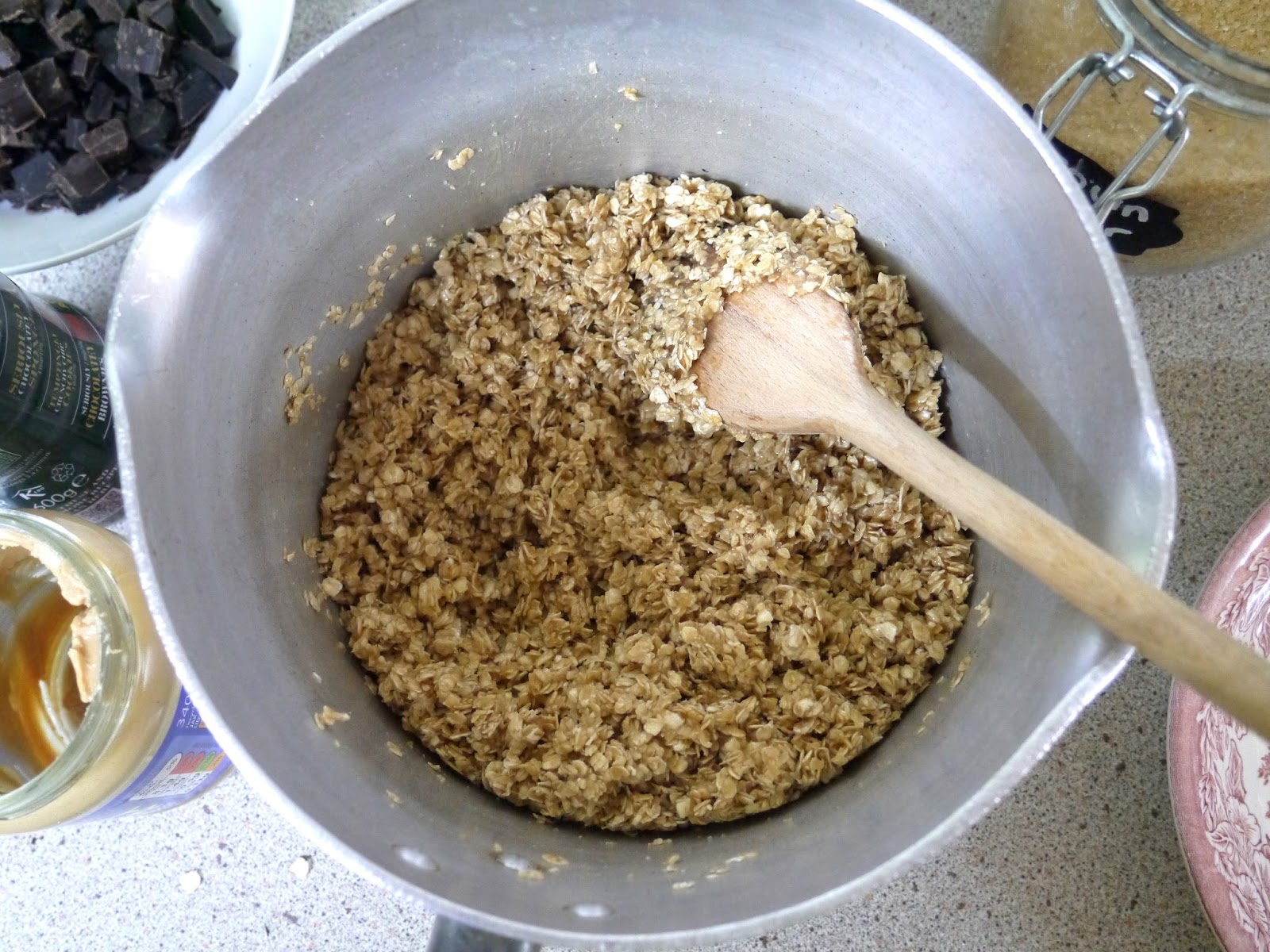 This Muslim Girl Bakes Dark Chocolate + Peanut Butter Flapjacks.