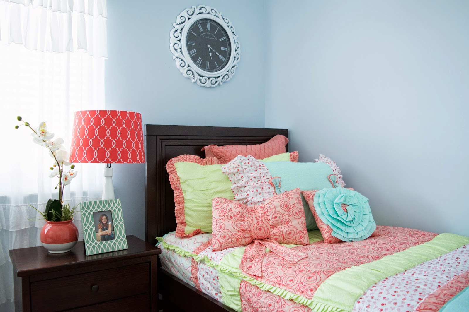 BEDDY'S (bed.ease) PERFECTLY MISS MATCHED