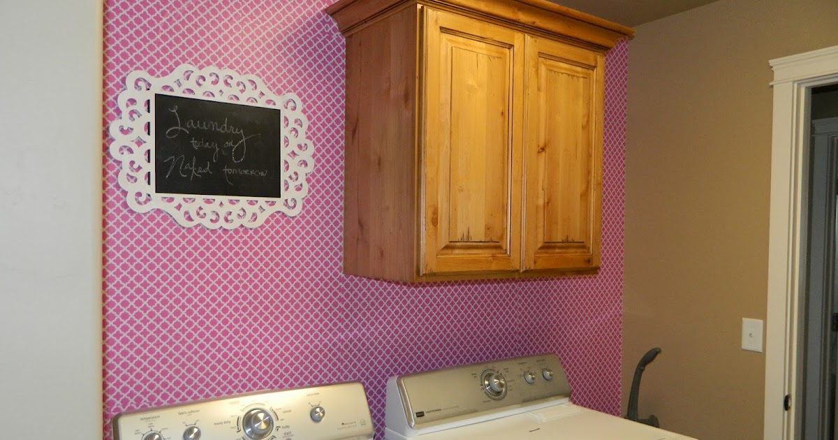 *MeG's CreAtive CoRNer* Contact Paper Wall