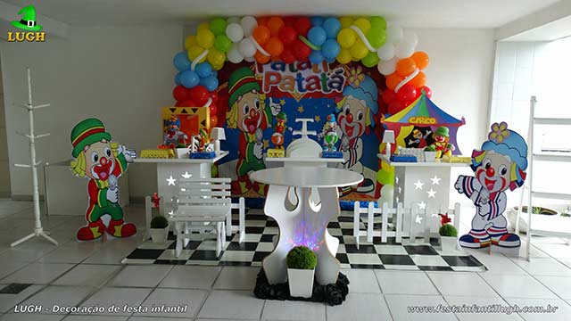 Decoração de festa infantil Patati Patatá para mesa de aniversário