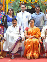 Antha Nee Mayalone Movie Family Photos-cover-photo