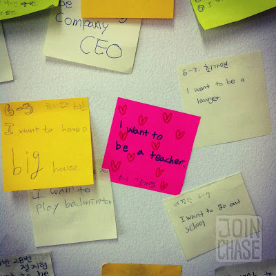 A bucket list made with Post-it notes by elementary students in South Korea.
