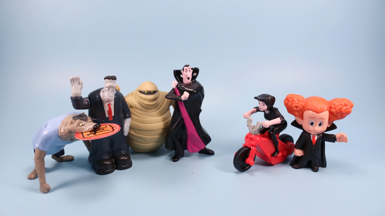 Featured image of post Hotel Transylvania Toys Mcdonalds Mcdonalds toys were released in line with the films