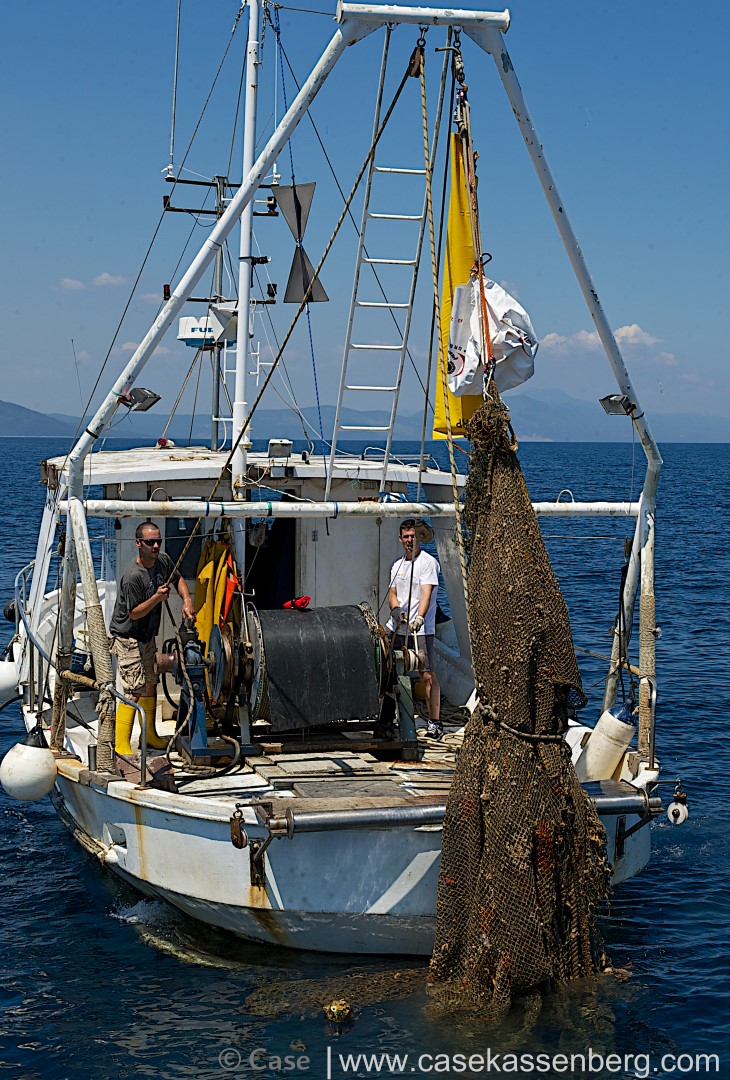 Blue Society Fishing for deadly ghost gear