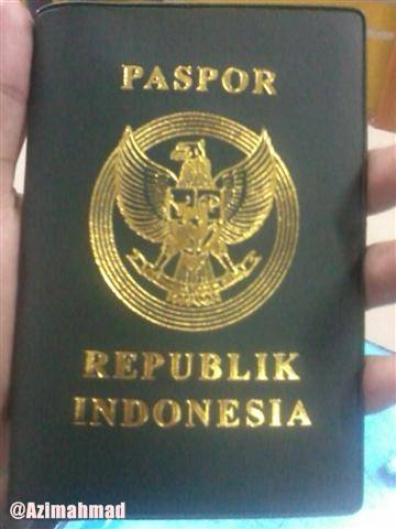 Foto sampul Paspor Republik Indonesia. Contoh Foto Gambar Paspor Republik Indonesia Terbaru.