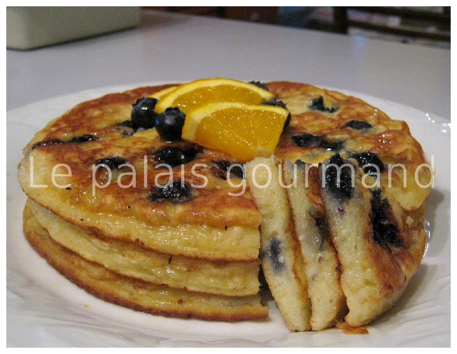 Le palais gourmand Pancakes au babeurre, aux bleuets et à l'orange