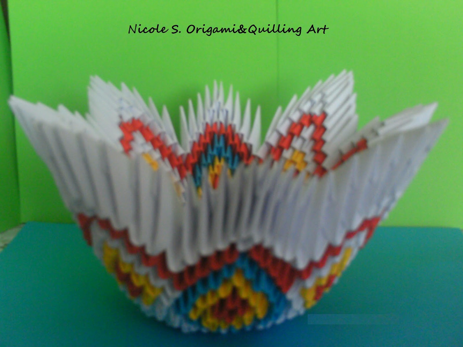 Nicole S. Origami&Quilling Art 3D Origami Basket for Easter eggs