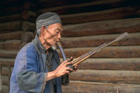 Lisu on gourd pipe