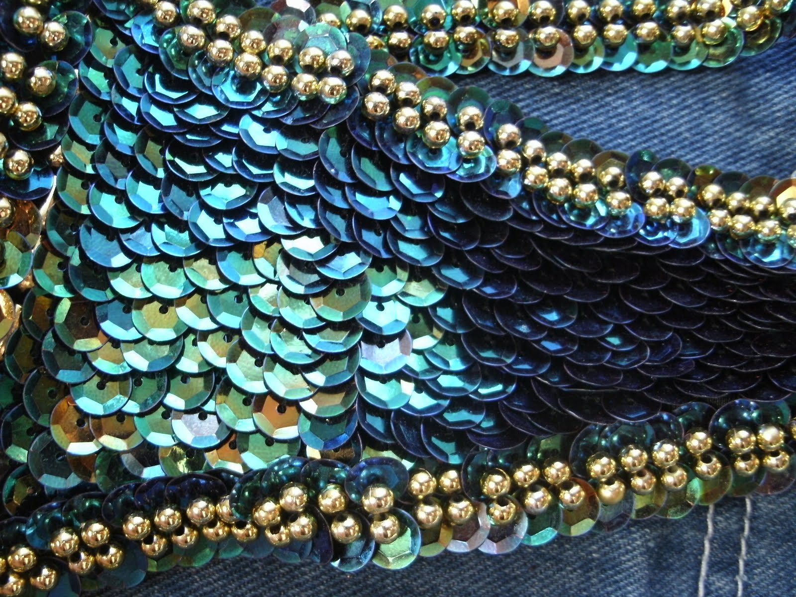 Naima's Bellydance Blog Beading Tutorial Fish Scales