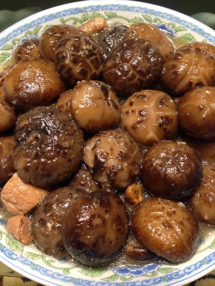 Braised Mushroom by Linda Lau
