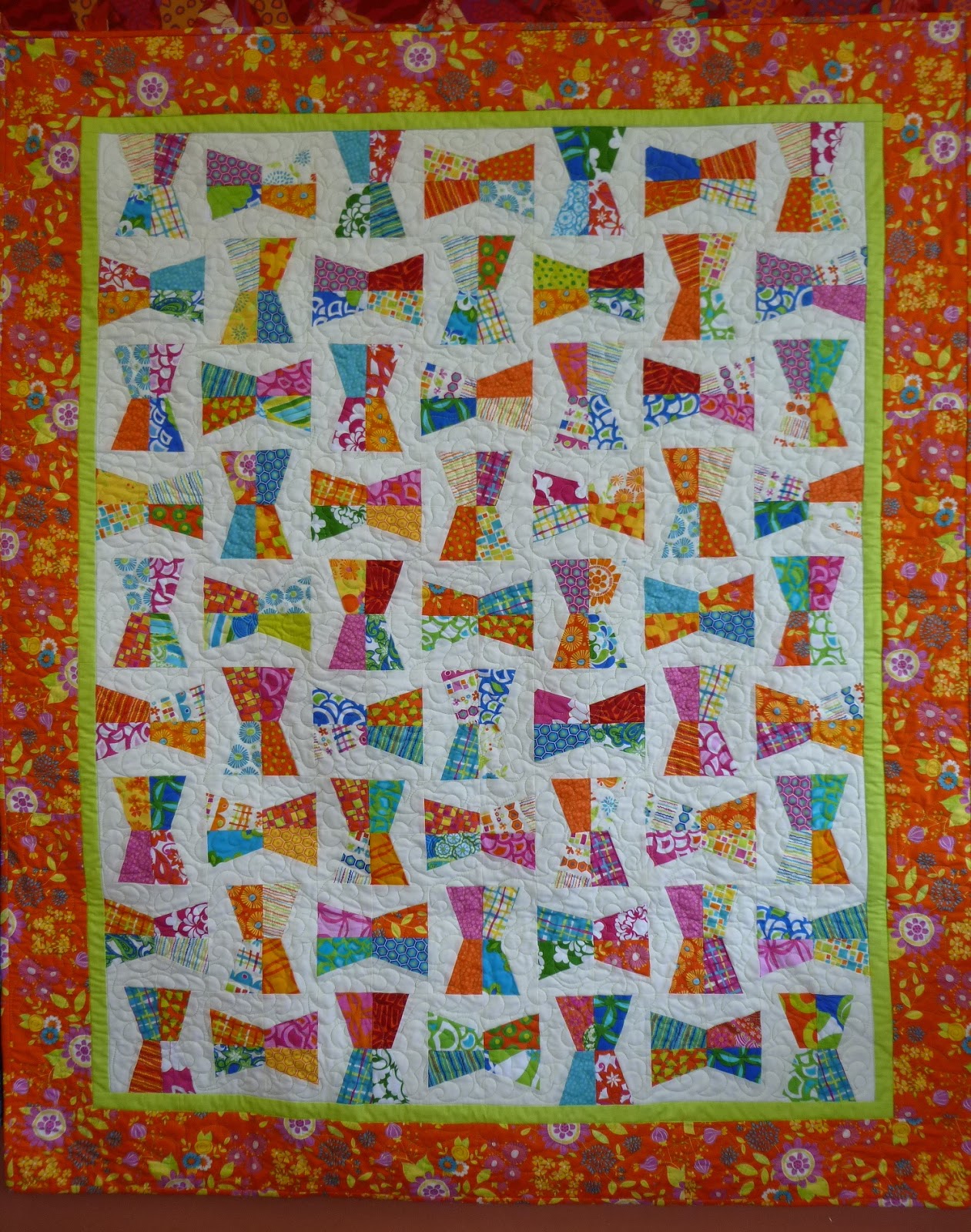 Linda's Quiltmania Hour Glass Finish