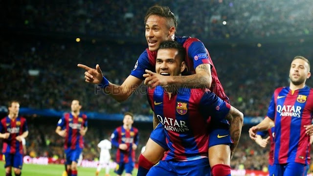 Neymar faz dois, Barcelona bate PSG e vai as semi