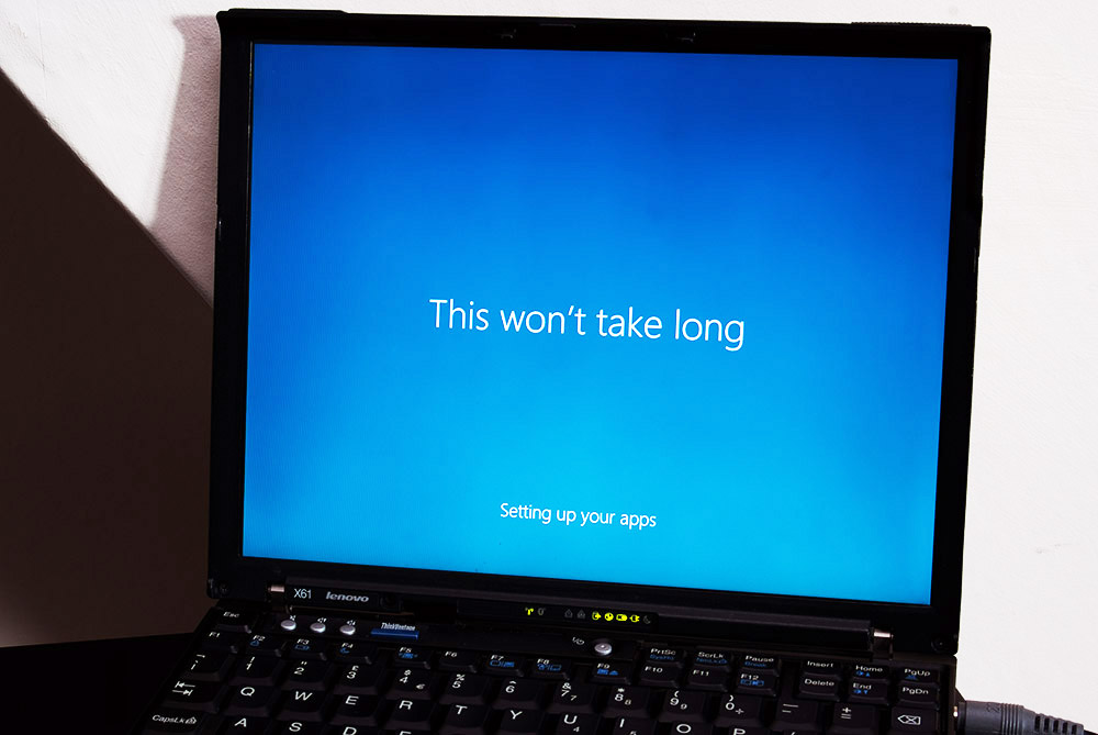 Women and Dreams: Windows 10 on an old laptop