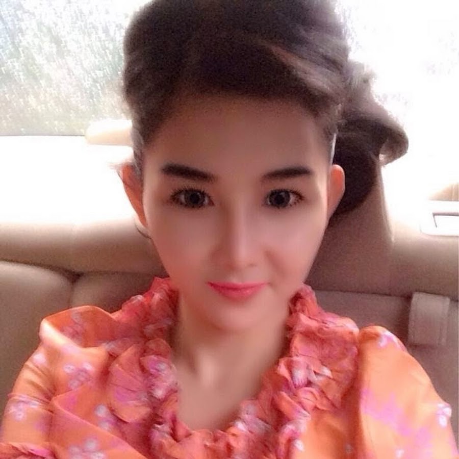 Foto Panas Dini Fronitasari Dosen Cantik No Sensor ~ Film Panas Lokal