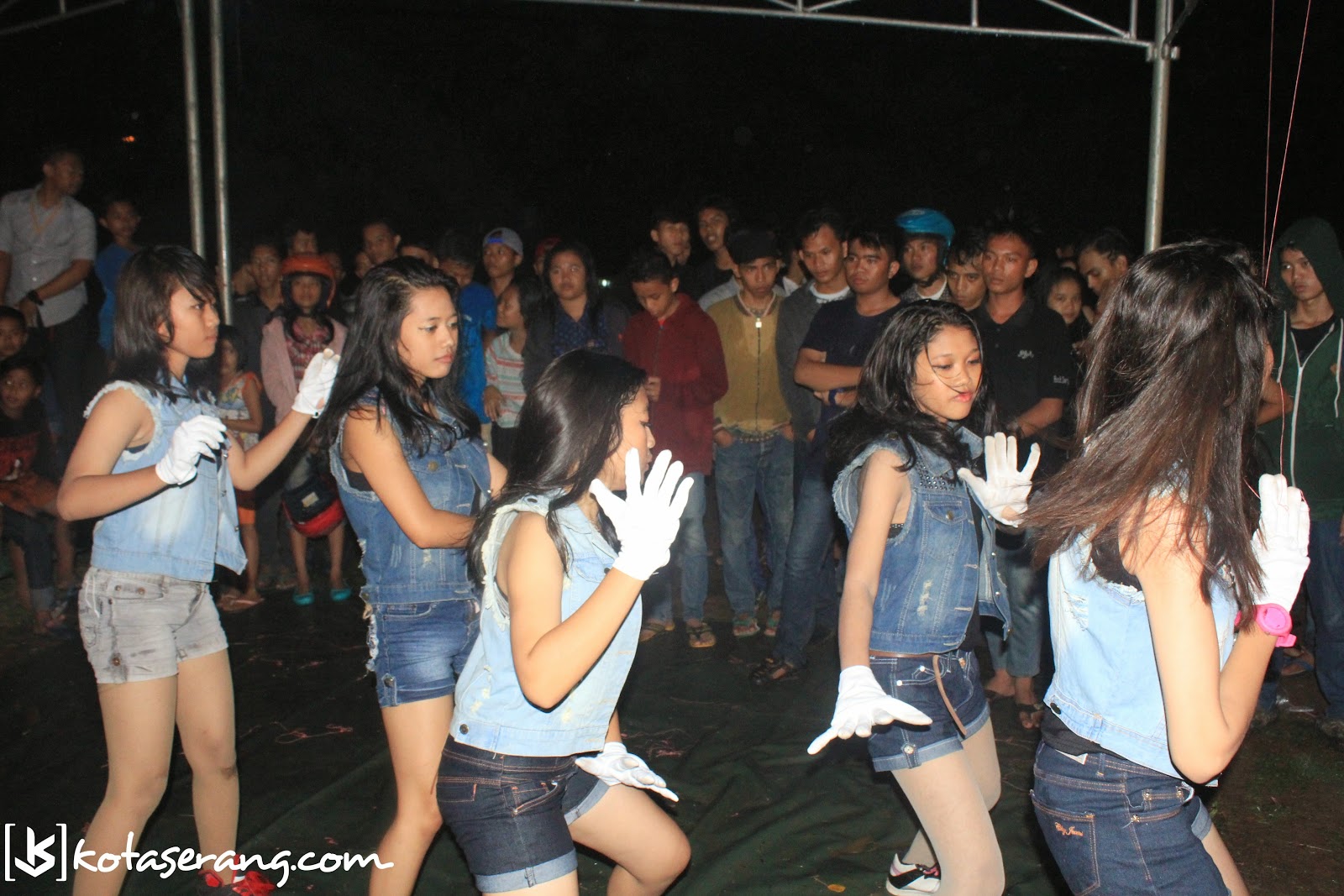 Event - Akustik Asik By: kedaiceriaa, CiRKoRM dan KotaSerang Event - Akustik Asik By: kedaiceriaa, CiRKoRM dan KotaSerang