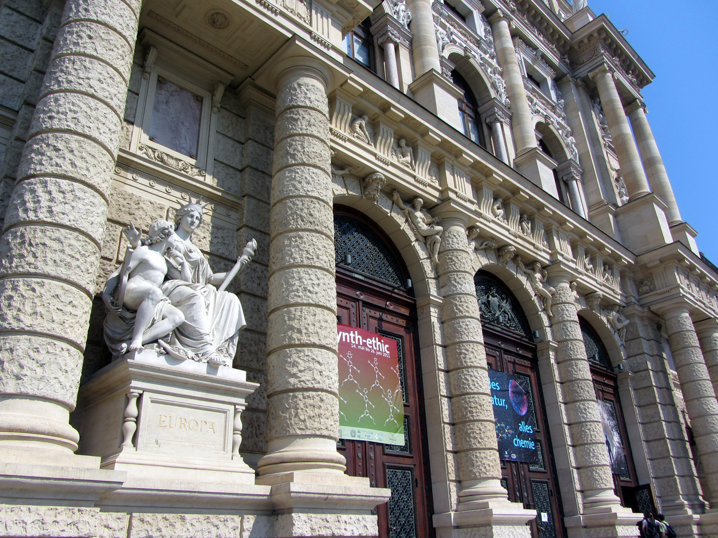 Booktryst August 2013