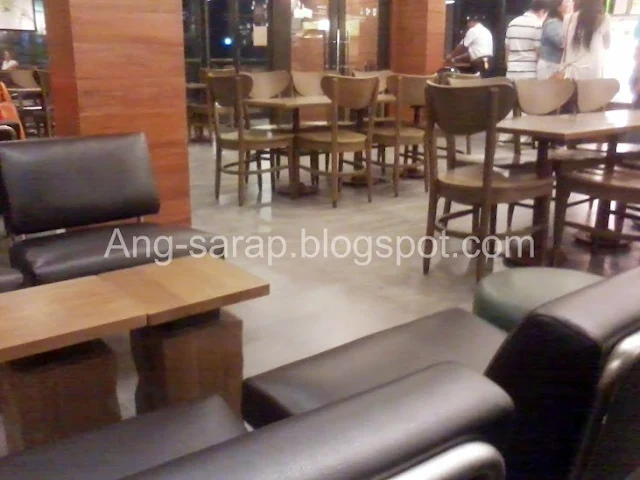 Starbucks Berthaphil Center branch, Clark