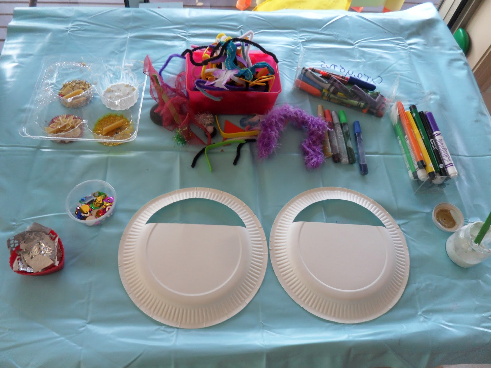 Learn with Play at Home Paper plate bag