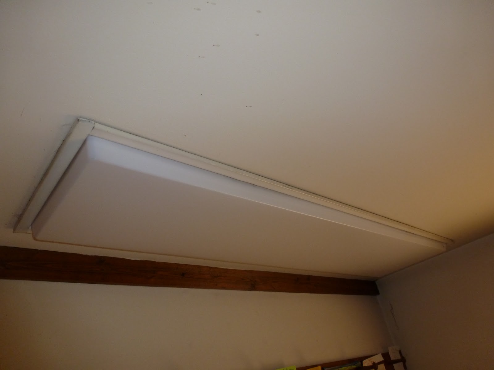 Old Flourescent Light Fixtures Old Flourescent Light Fixtures