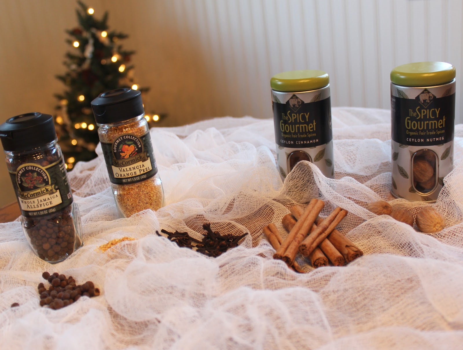 Moore Minutes 3 MADE AT HOME gifts peppermint cream dip, mulling