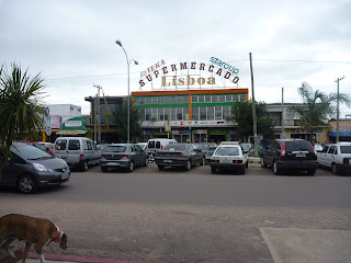 Ciudad de Chuy con los supermercados brasileros. Paseo de Compras en el Chuy Ciudad de Chuy con los supermercados brasileros. Paseo de Compras en el Chuy. Barra del chuy uruguaya. Barra del chuy