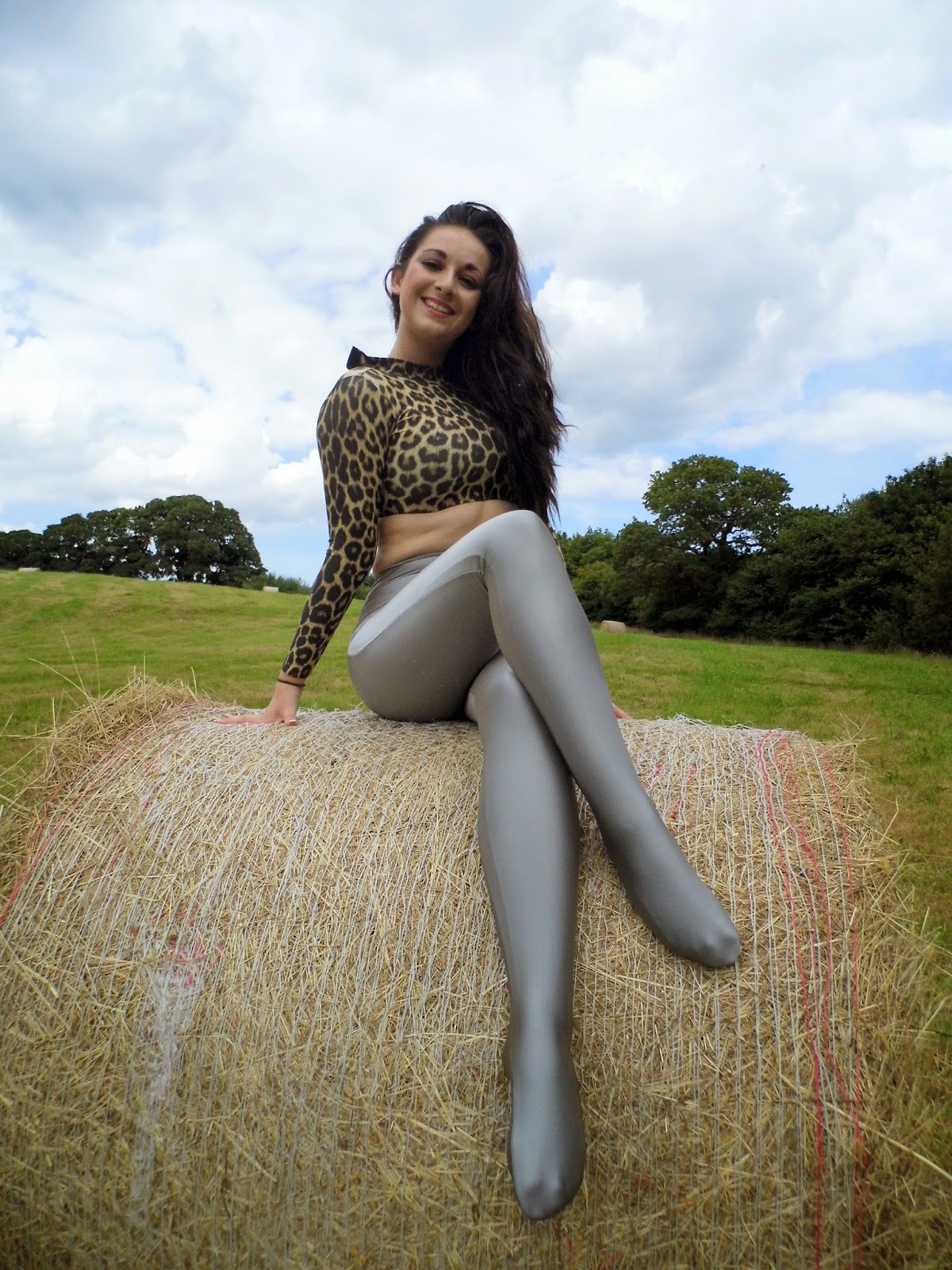 The Spandex Statement Footed Silver Leggings at legwearuk