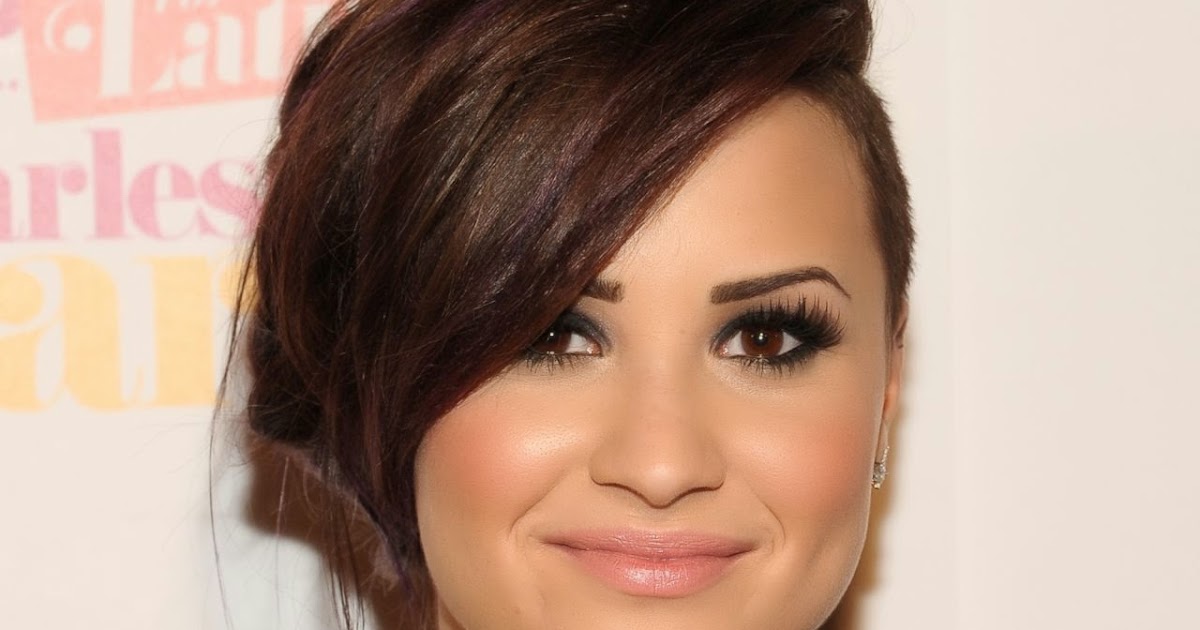 Celebs Galaxy: Demi Lovato – Cosmopolitan Fun, Fearless Latina Awards